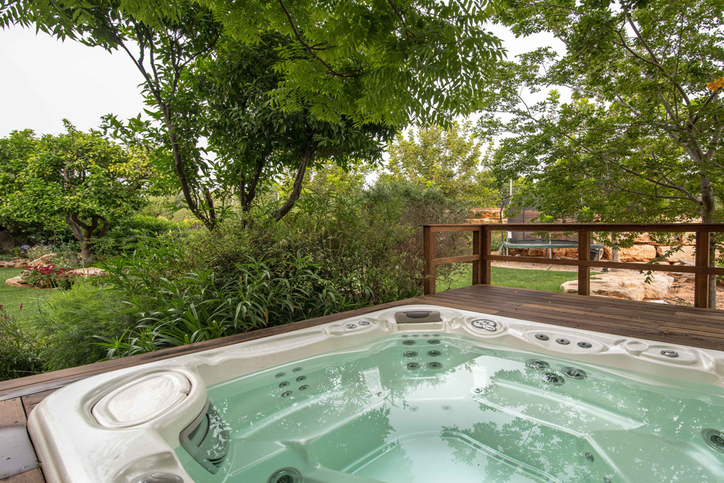 בית בעין-ורד, אדריכלית שירלי דן, עיצוב פנים: יוני מונג׳ק