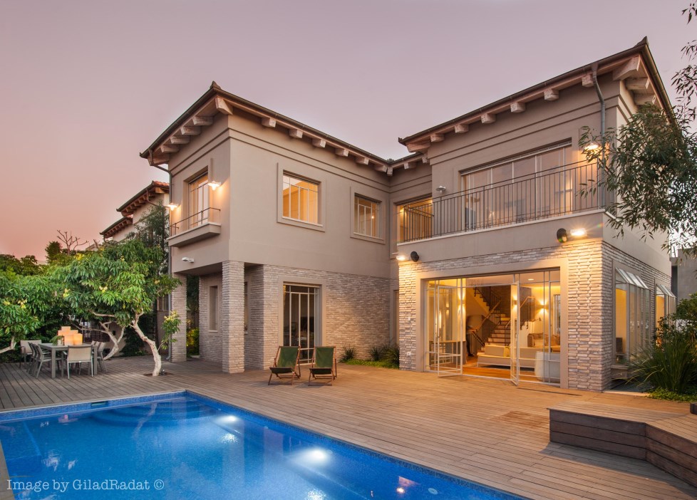 בית בעין-ורד, אדריכלית שירלי דן, עיצוב פנים: יוני מונג׳ק